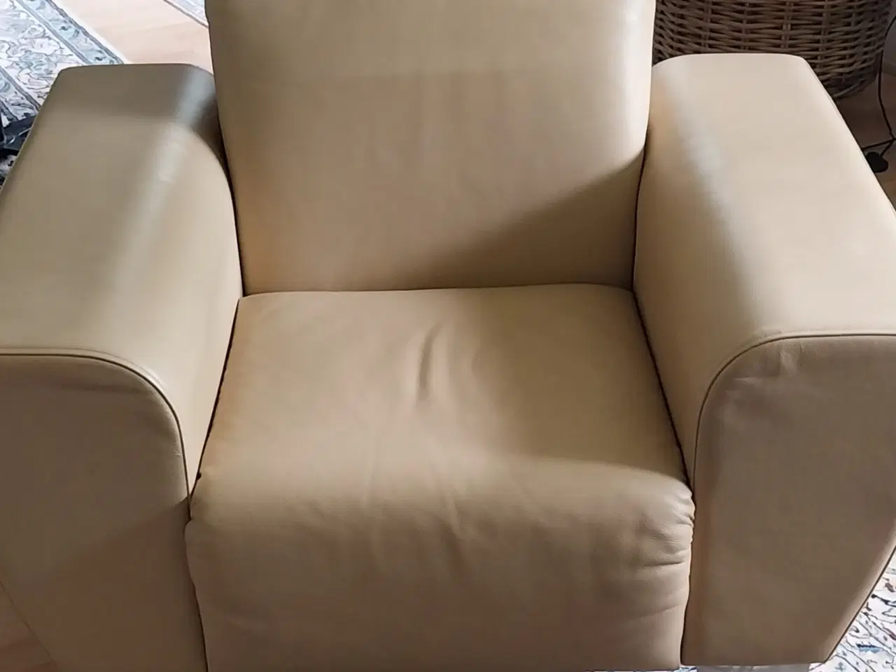 Billede 3 - Sofa  2+3 + stol  pæn stand