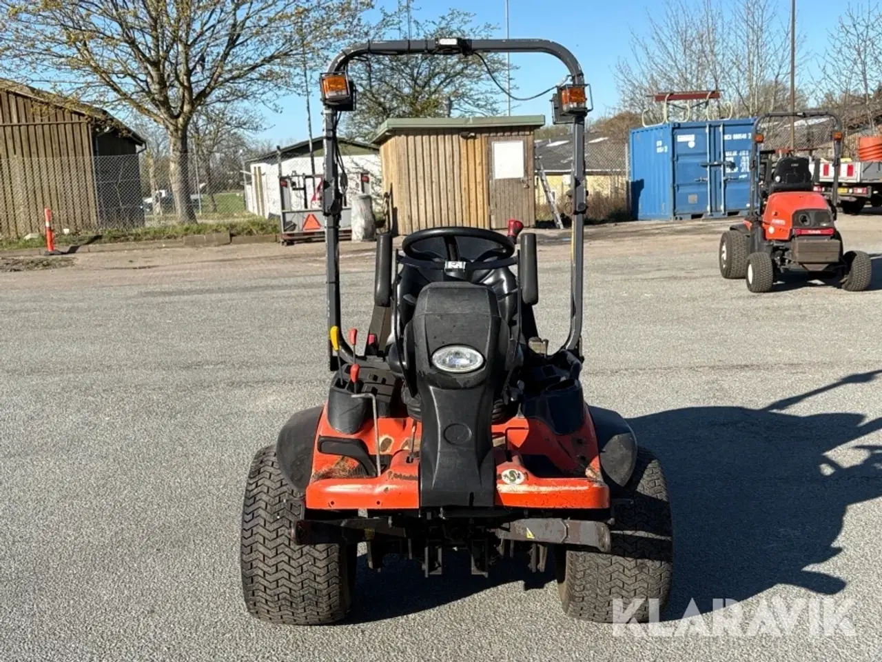 Billede 8 - Redskabsbærer Kubota F3890 med tilbehør