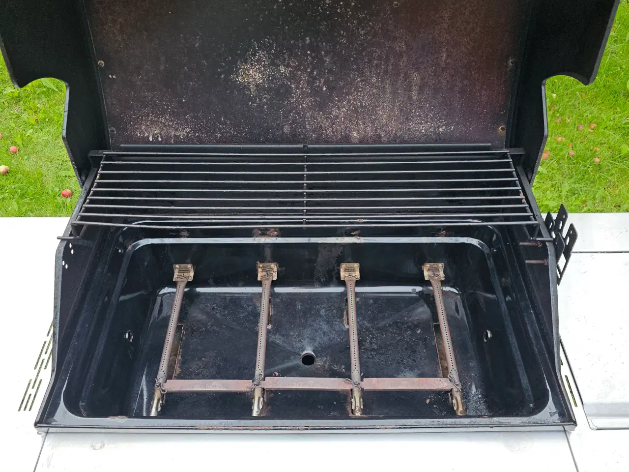 Billede 4 - Stor Char-Broil Grill med Tru-Infrared – God Stand