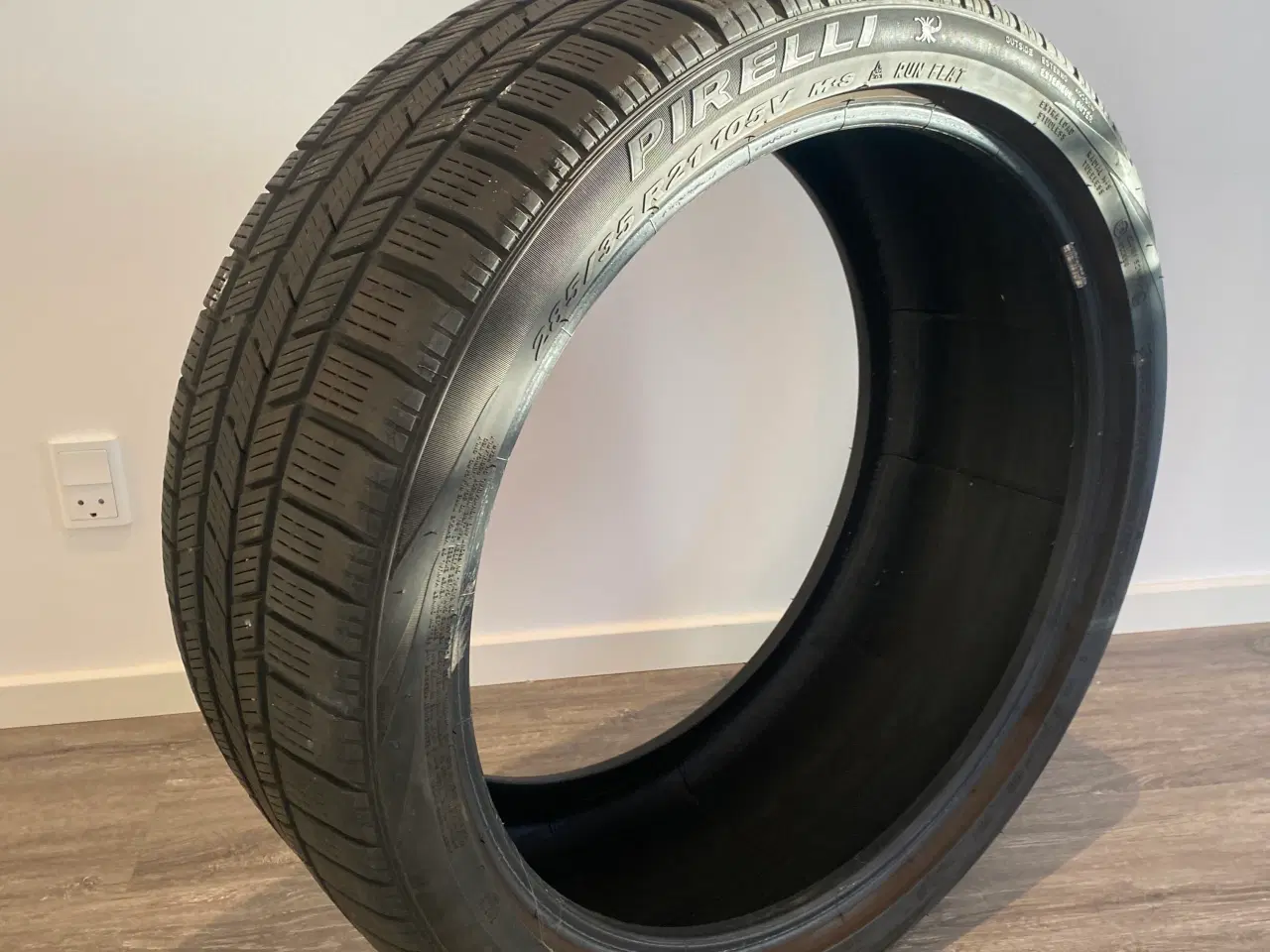 Billede 1 - Pirelli-Scorpion dæk 2 stk