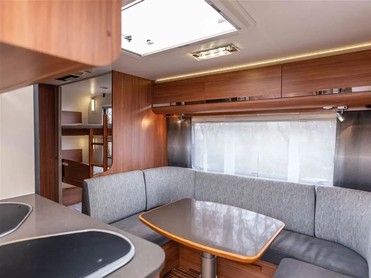 Billede 10 - 2013 - Adria Adora 563 PT   Rigtig fin vogn med køjer og dobbeltseng