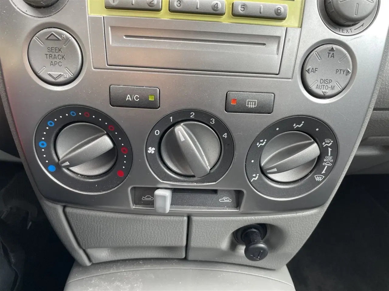 Billede 13 - Mazda 2 1,4 Touring Aircondition 80HK Stc