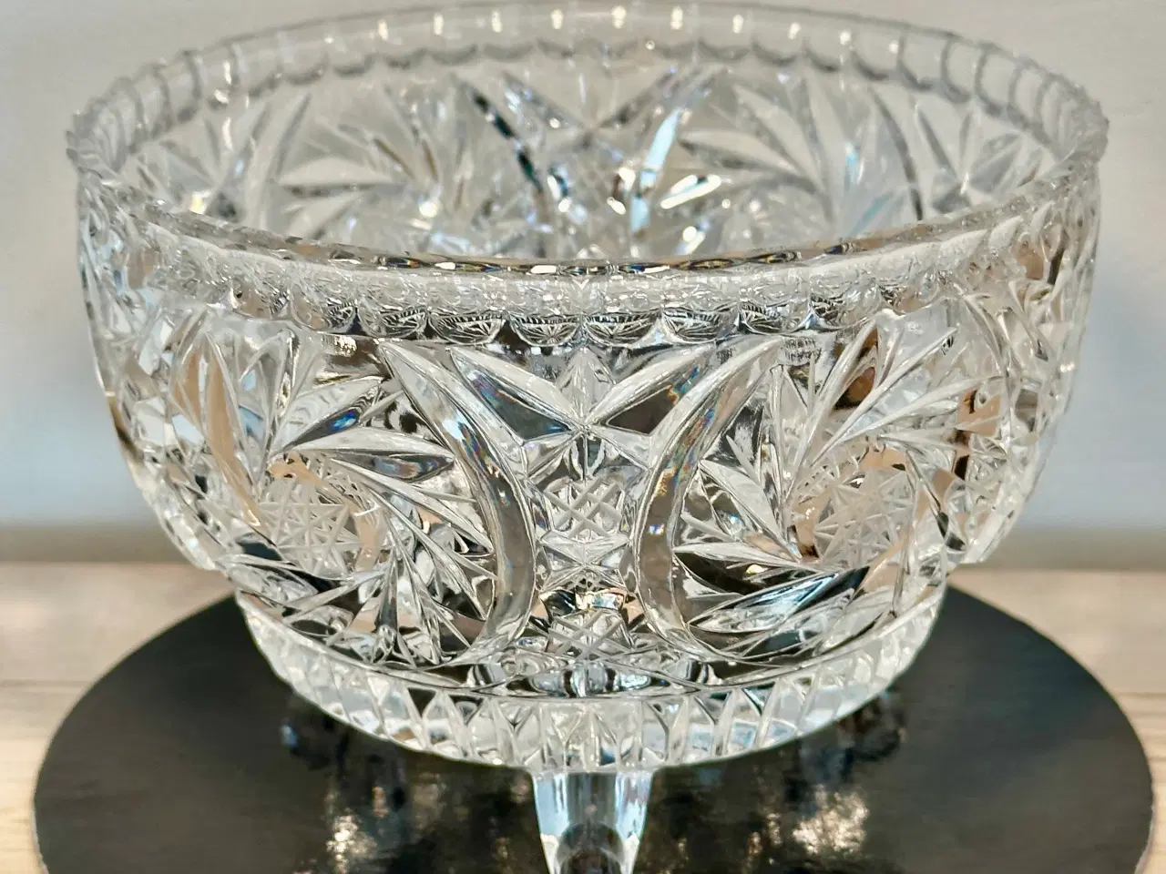 Billede 2 - Smuk vintage krystalskål med håndskårede mønstre