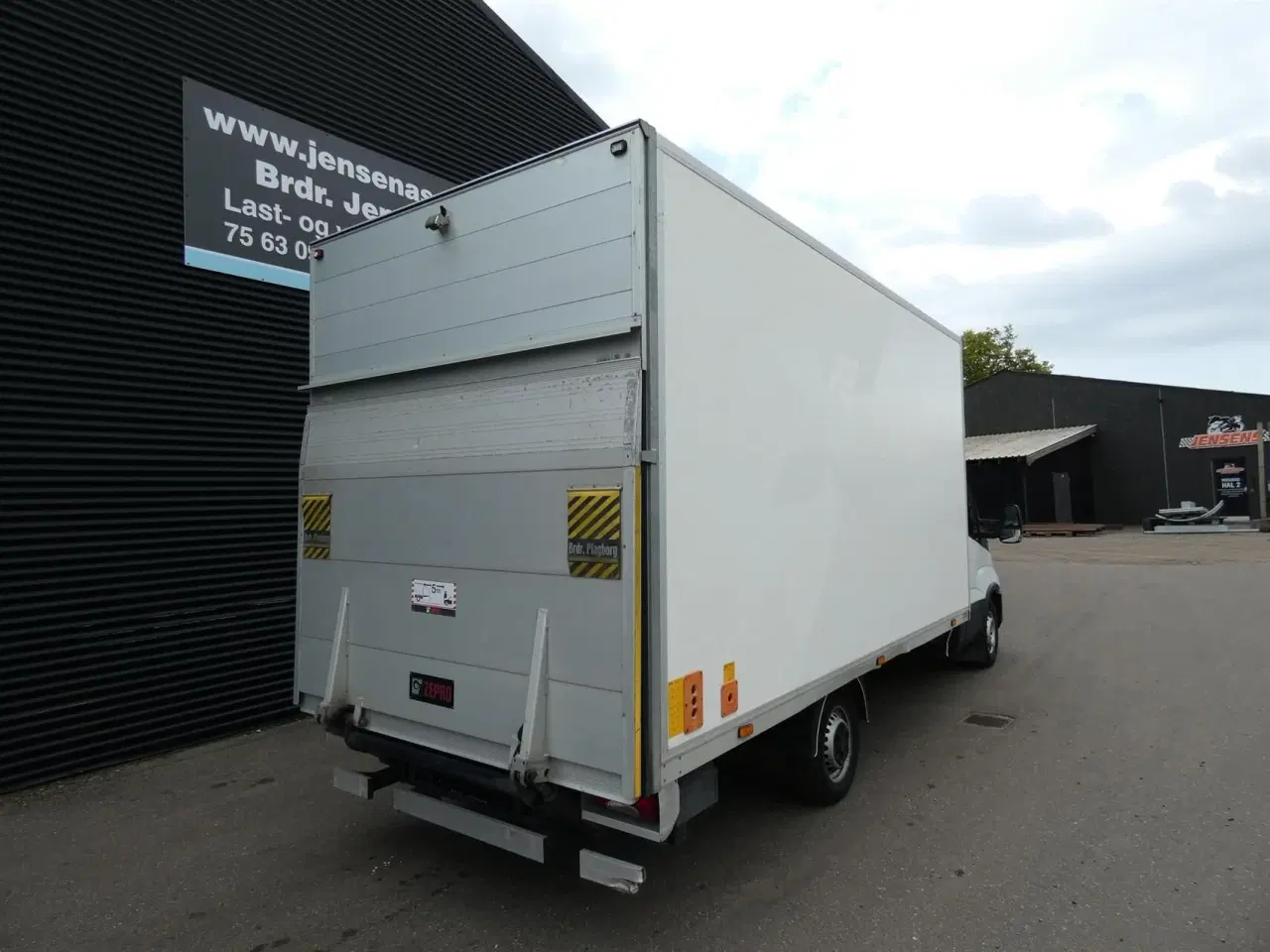 Billede 5 - Iveco Daily 35S18 4100mm 3,0 D 180HK Ladv./Chas. 8g Aut.