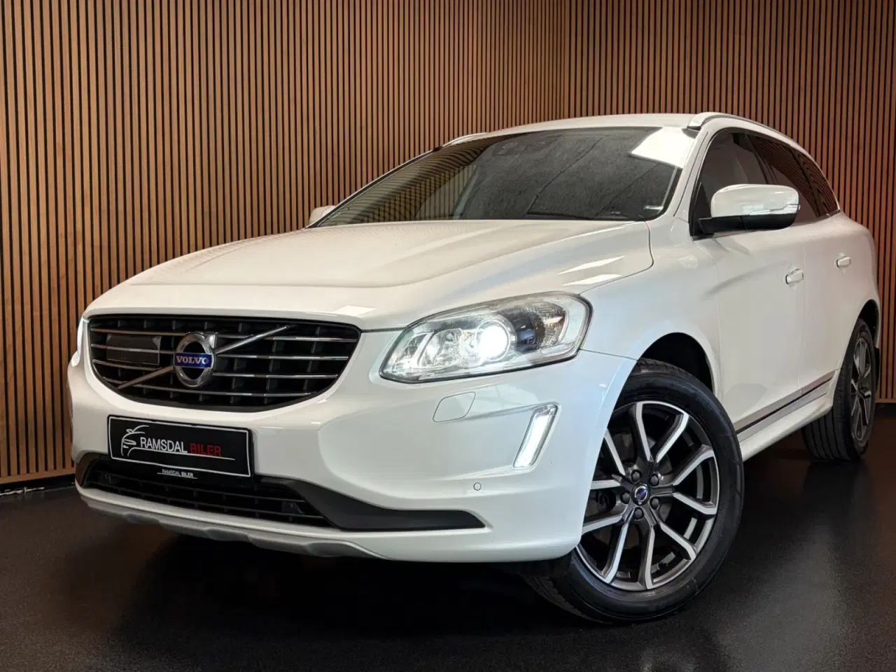 Billede 2 - Volvo XC60 2,0 D4 190 Summum aut.