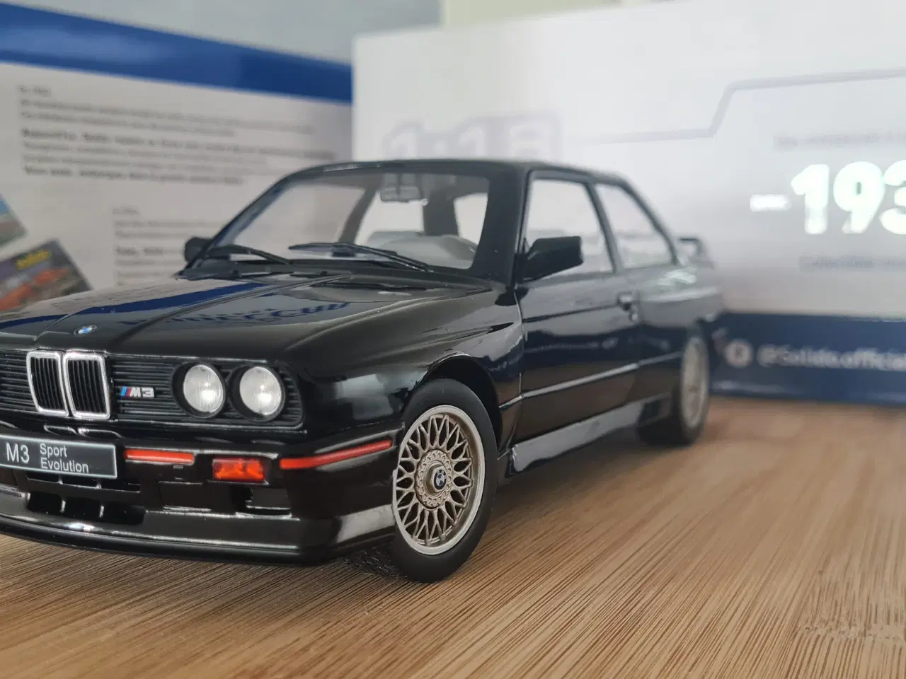 Billede 6 - BMW M3 E30 Sport Evolution 1990 1/18 skala 