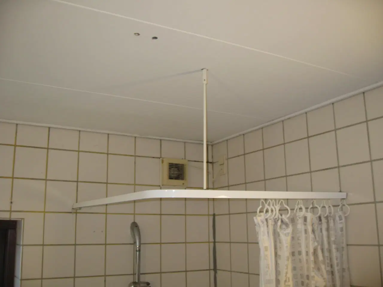 Billede 3 - Bruseforhæng med ophæng ca. 95x83cm