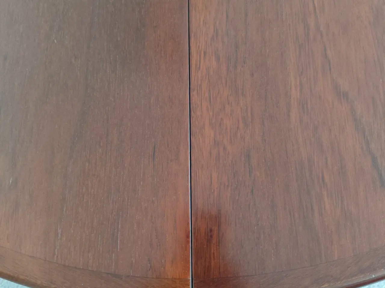 Billede 6 - Mahognibord m. 4 stole.