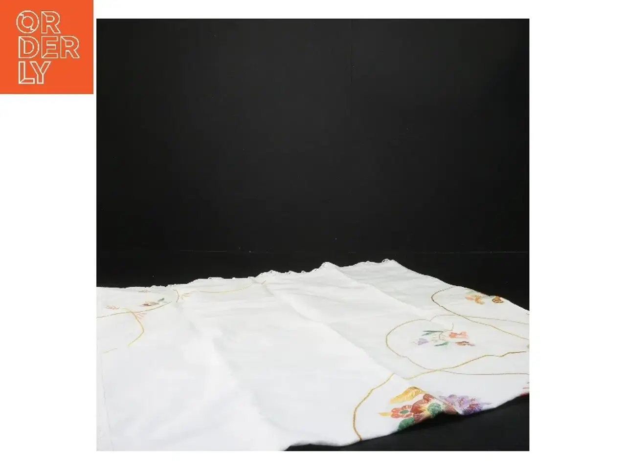 Billede 3 - broderet dug 90x90 cm (str. 90x90 cm)