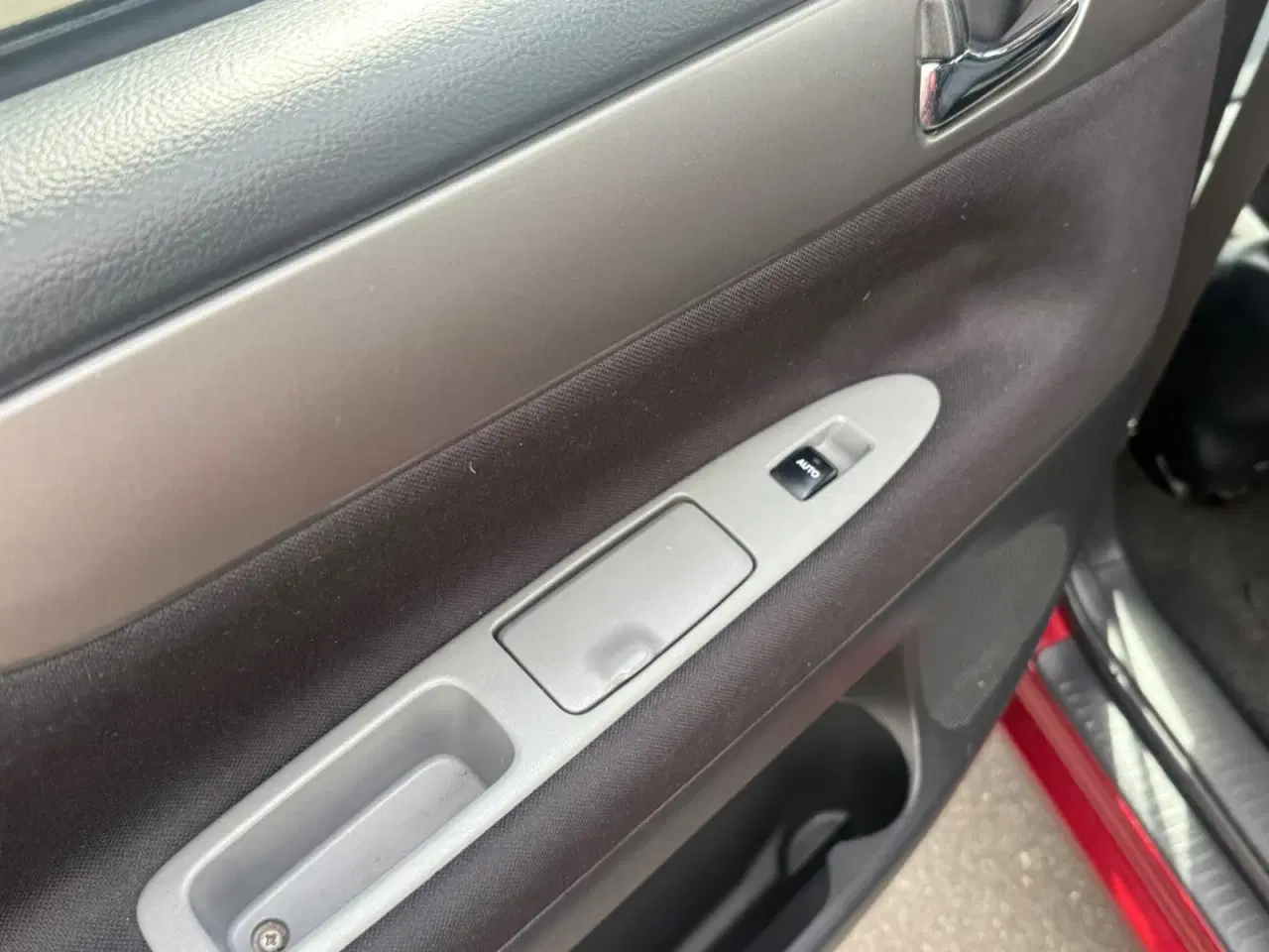 Billede 17 - Toyota Avensis Verso 2,0 D-4D 7prs