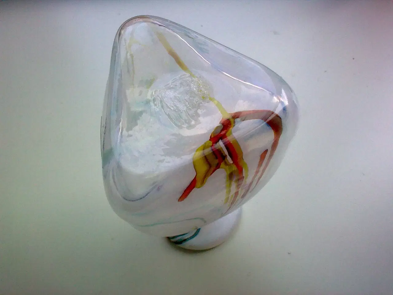 Billede 4 - Bornholm håndlavet glasvase Snogebæk glaspusteri