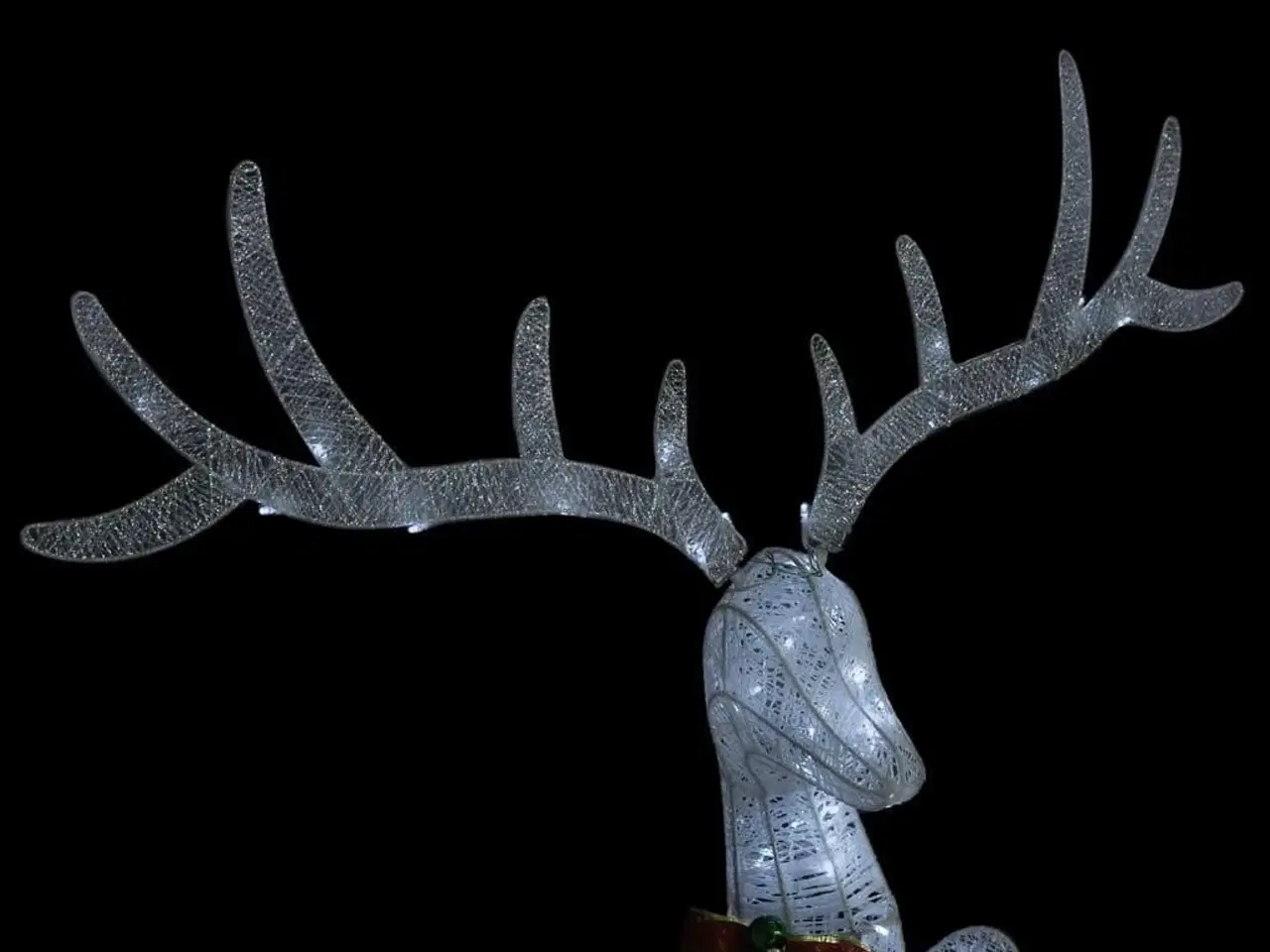 Billede 5 - Flyvende rensdyr juledekoration 120 lysdioder kold hvid