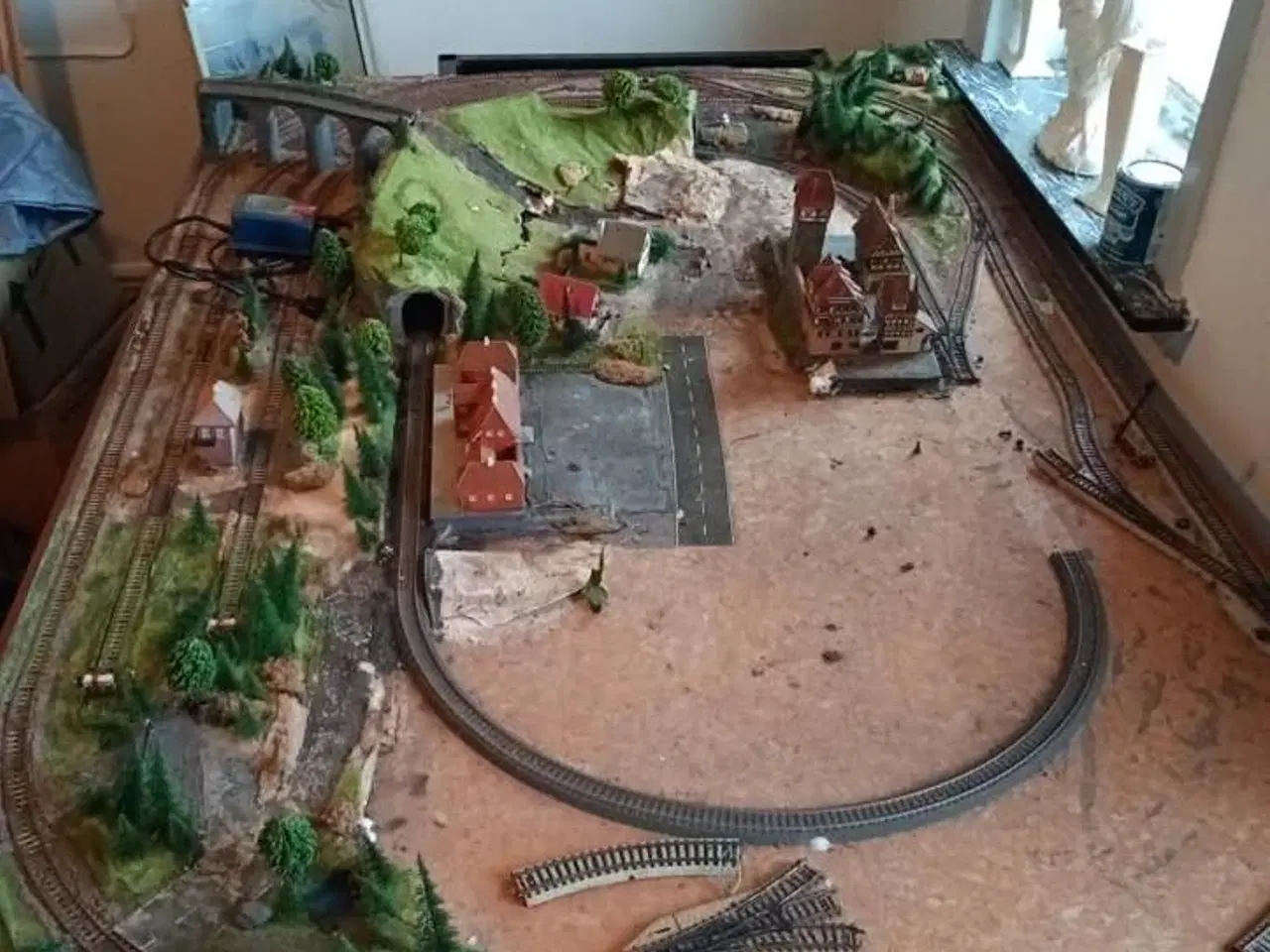 Billede 3 - Marklin Tog m. landskab.