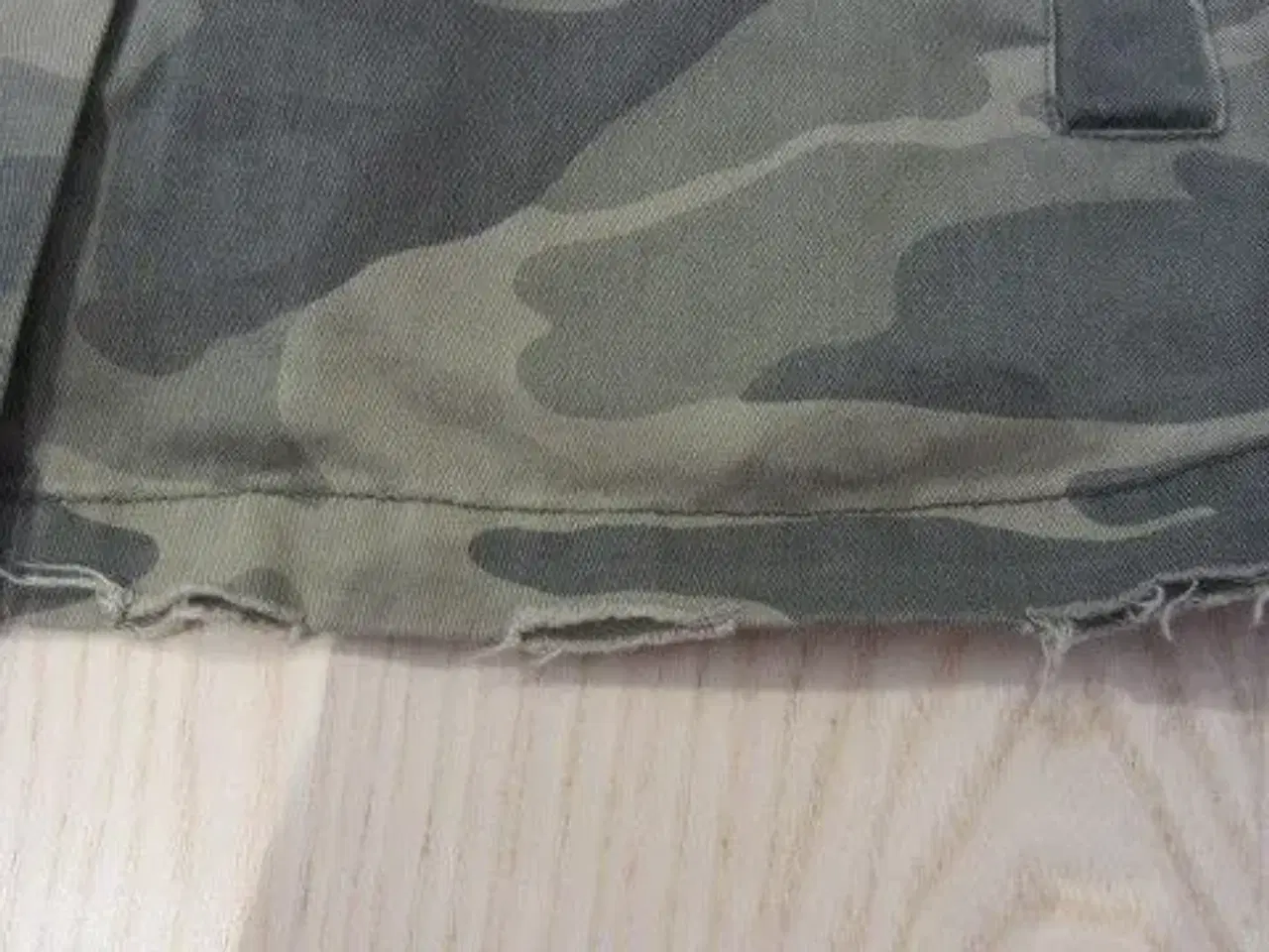 Billede 3 - Str. 32 / UK 4, camouflage jakke