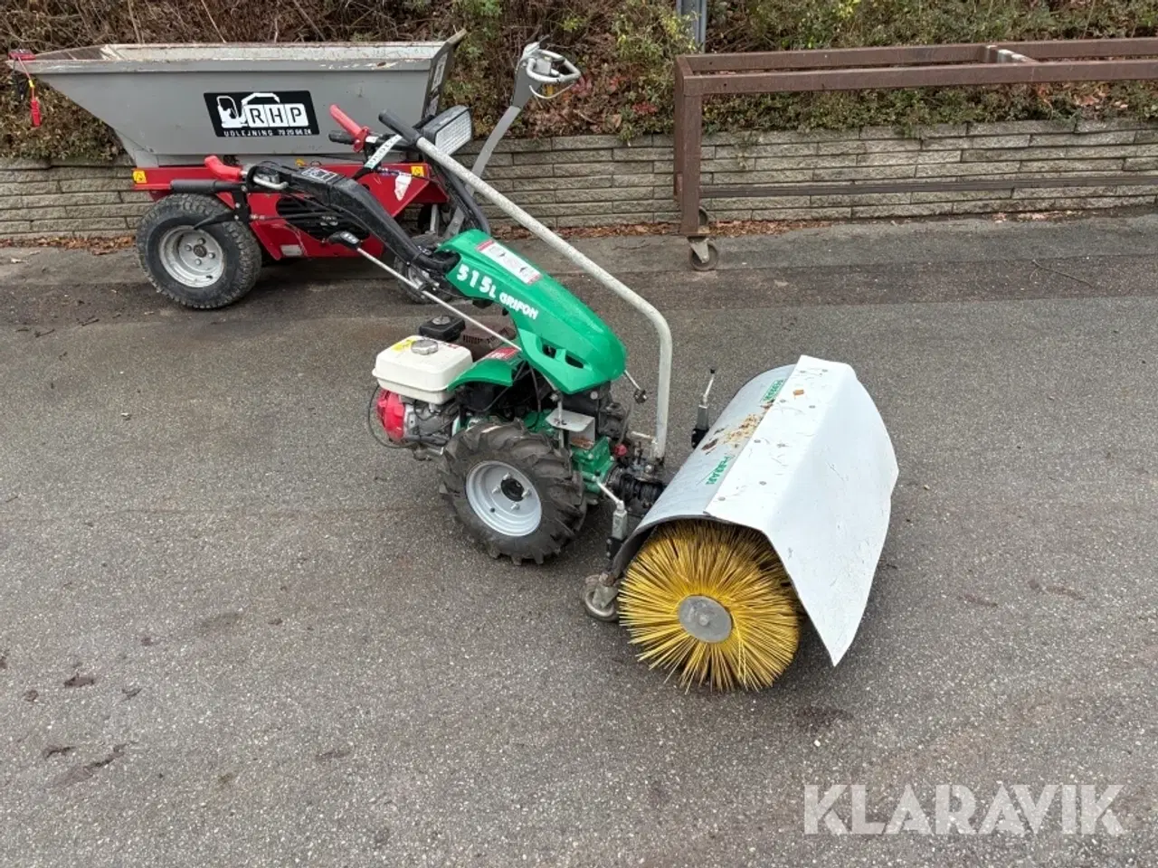 Billede 4 - Redskabsbærer Ferrari 515L grifon med kost