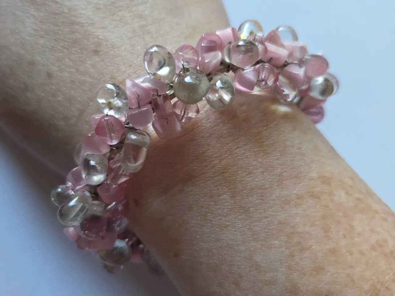 Billede 8 - Rosa og klar perle armbånd