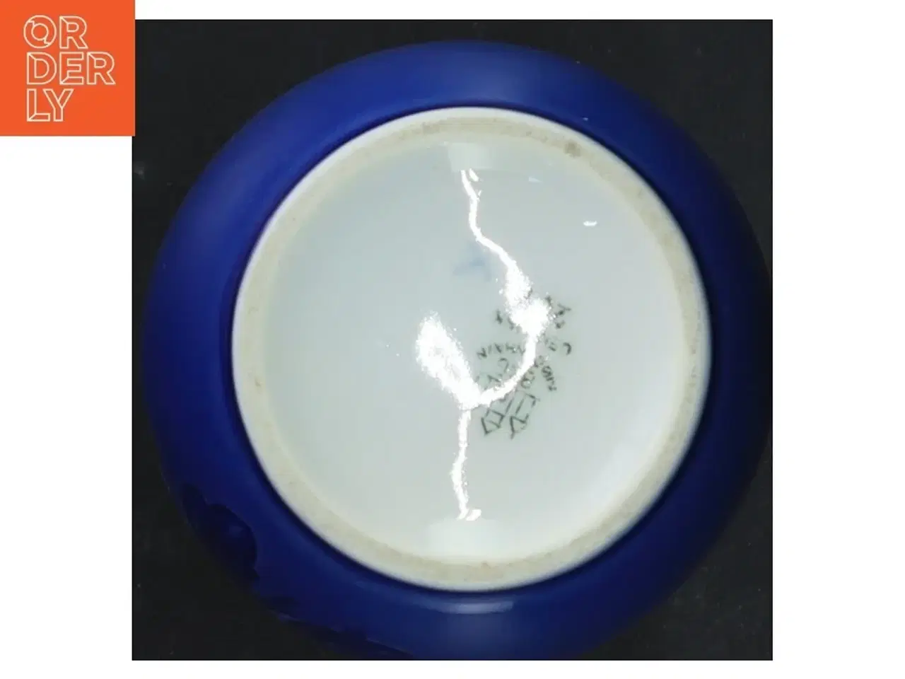 Billede 3 - Blå og hvid juleroseporcelænsvase fra B&G (str. H 13,5 cm)