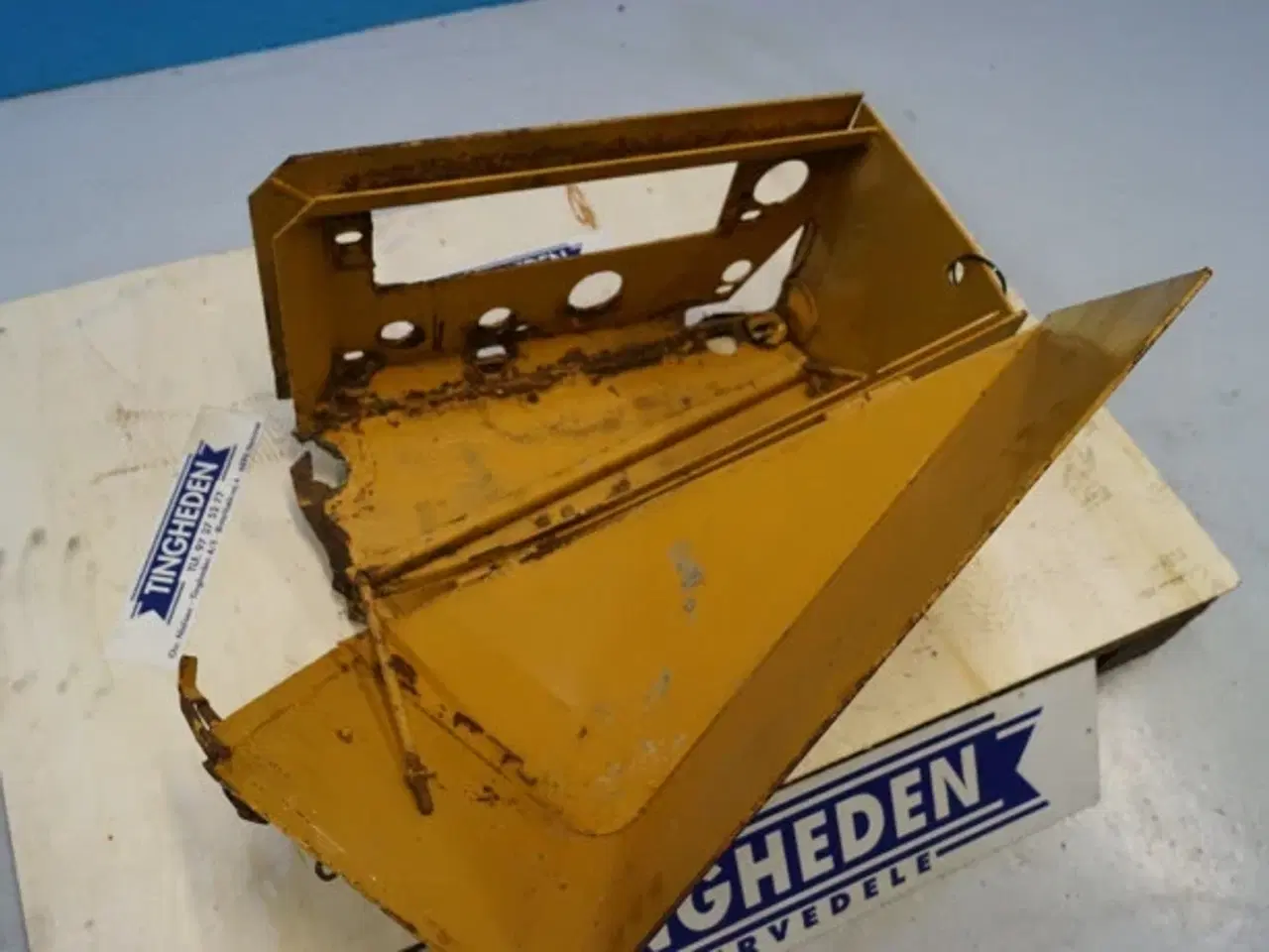 Billede 21 - Volvo L120 Baterikasse R.H. VOE11018433