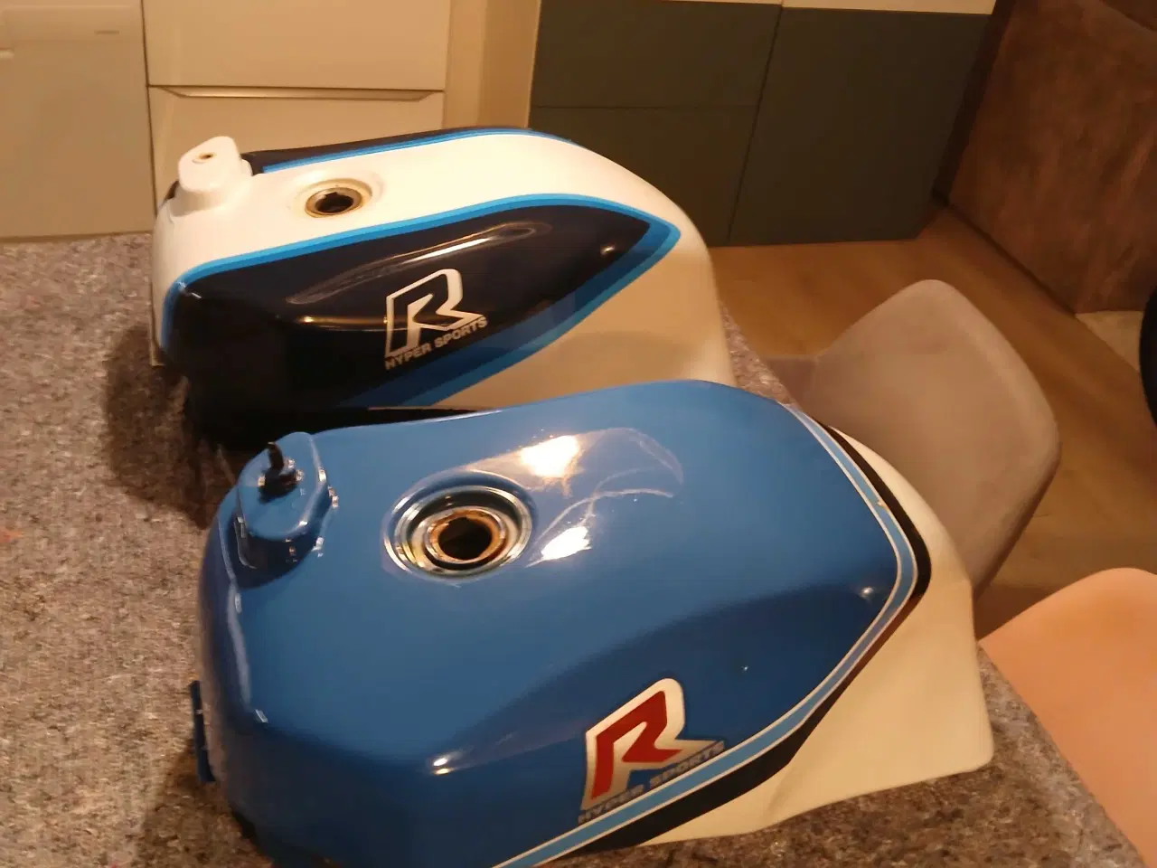 Billede 16 - Suzuki GSXR 750 1986 Tank