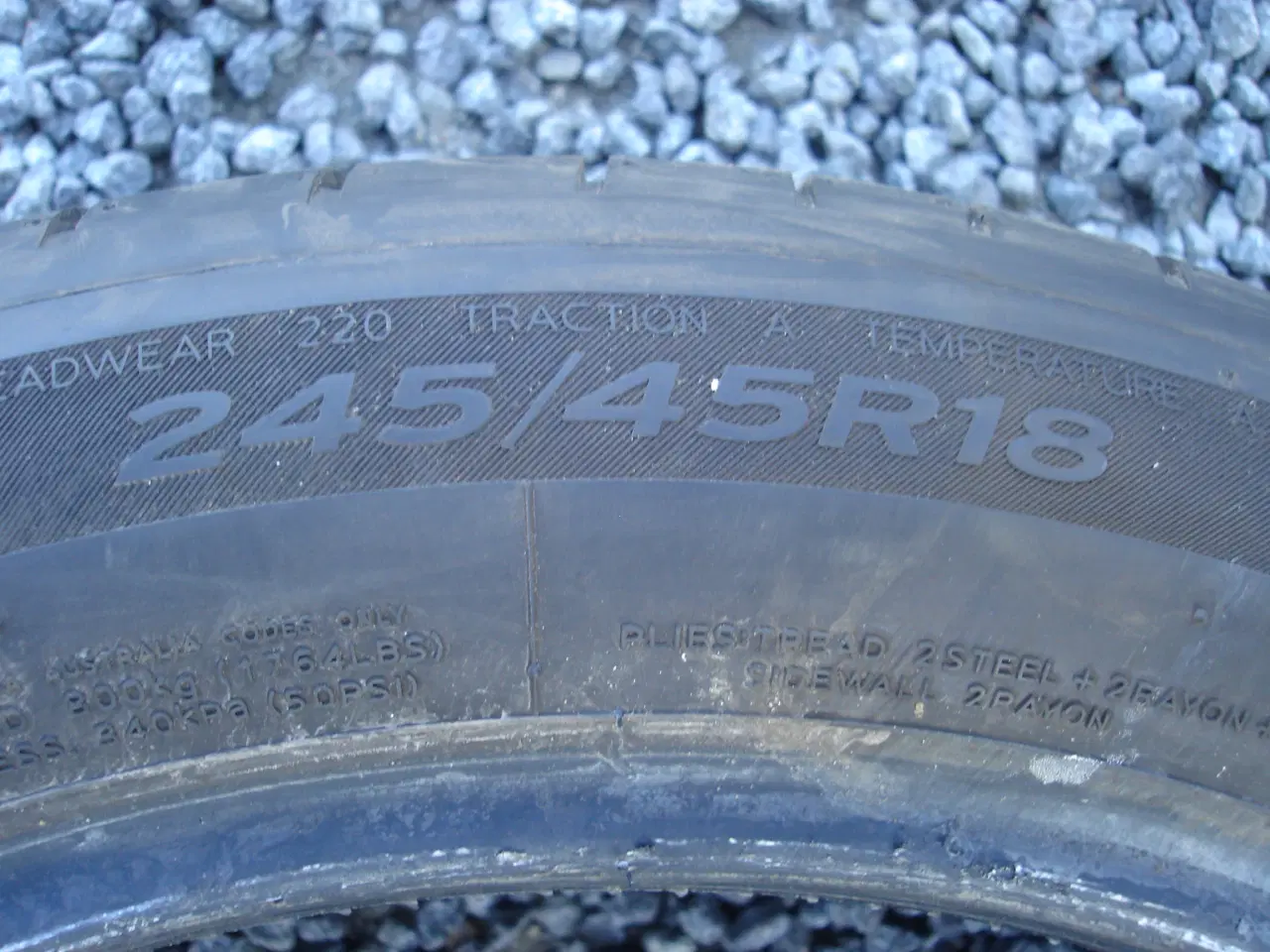 Billede 2 - 245/45x18 Hankook