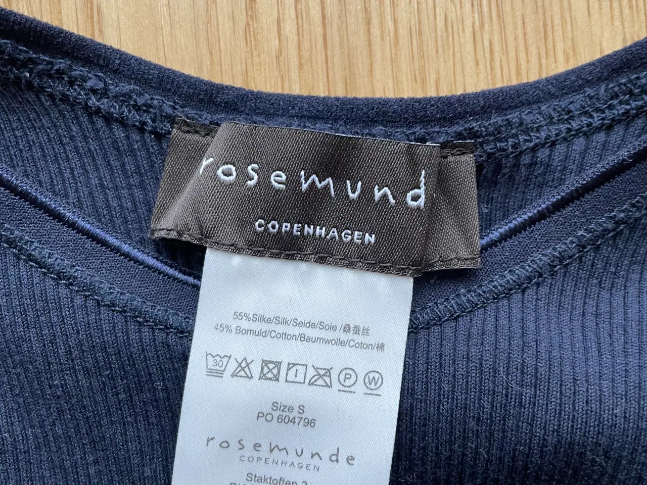 Billede 2 - Rosemunde silketop