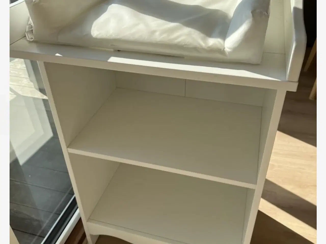 Billede 2 - Puslebord Ikea 