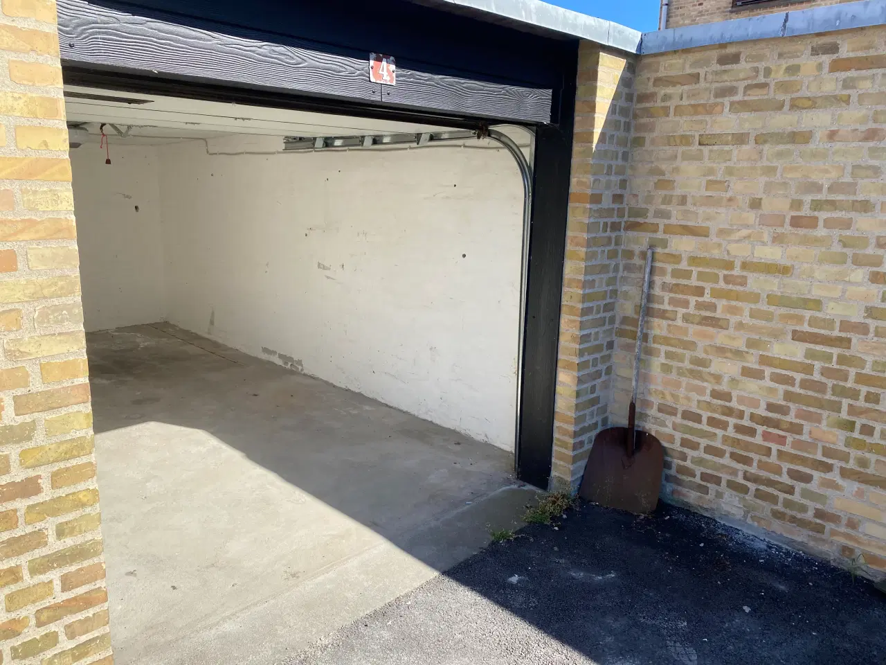 Billede 3 - Garage udlejes Kastrup 