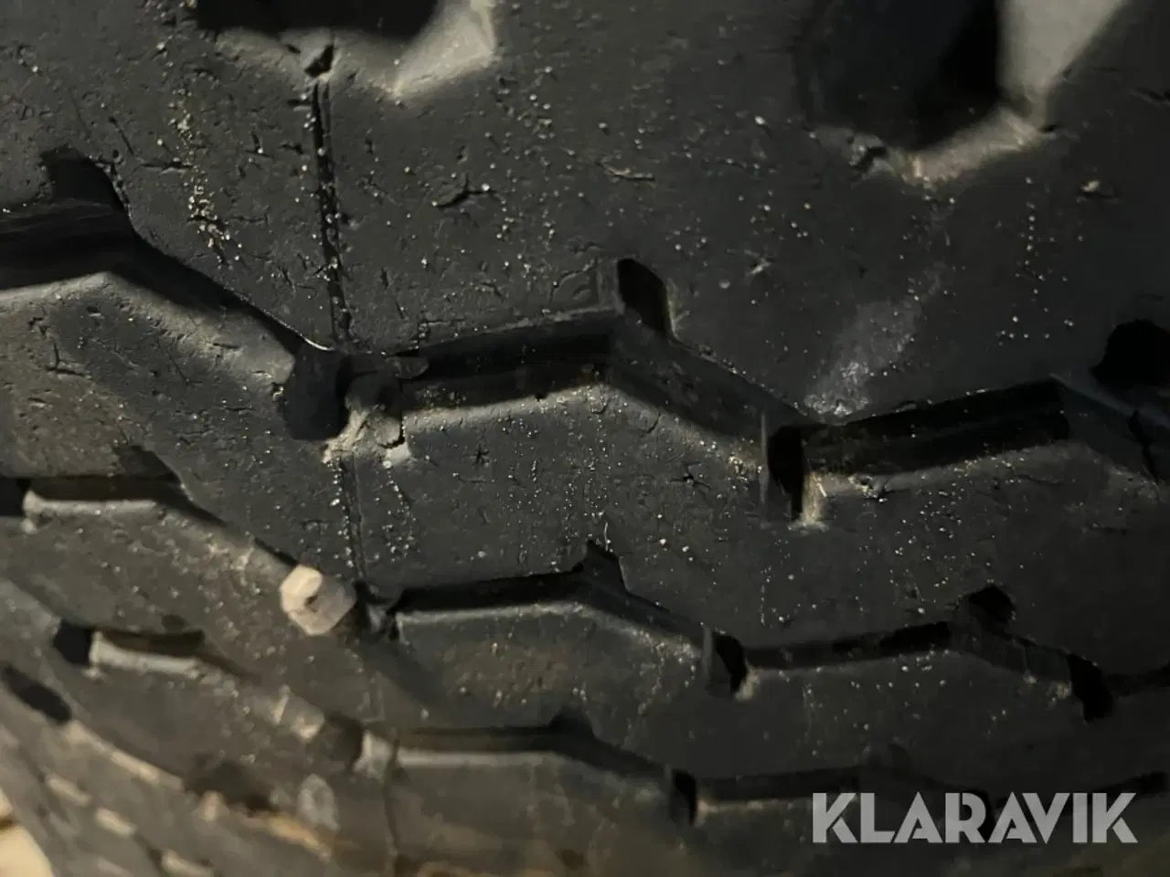 Billede 5 - Dæk med fælg 275/70R22.5 3 styk