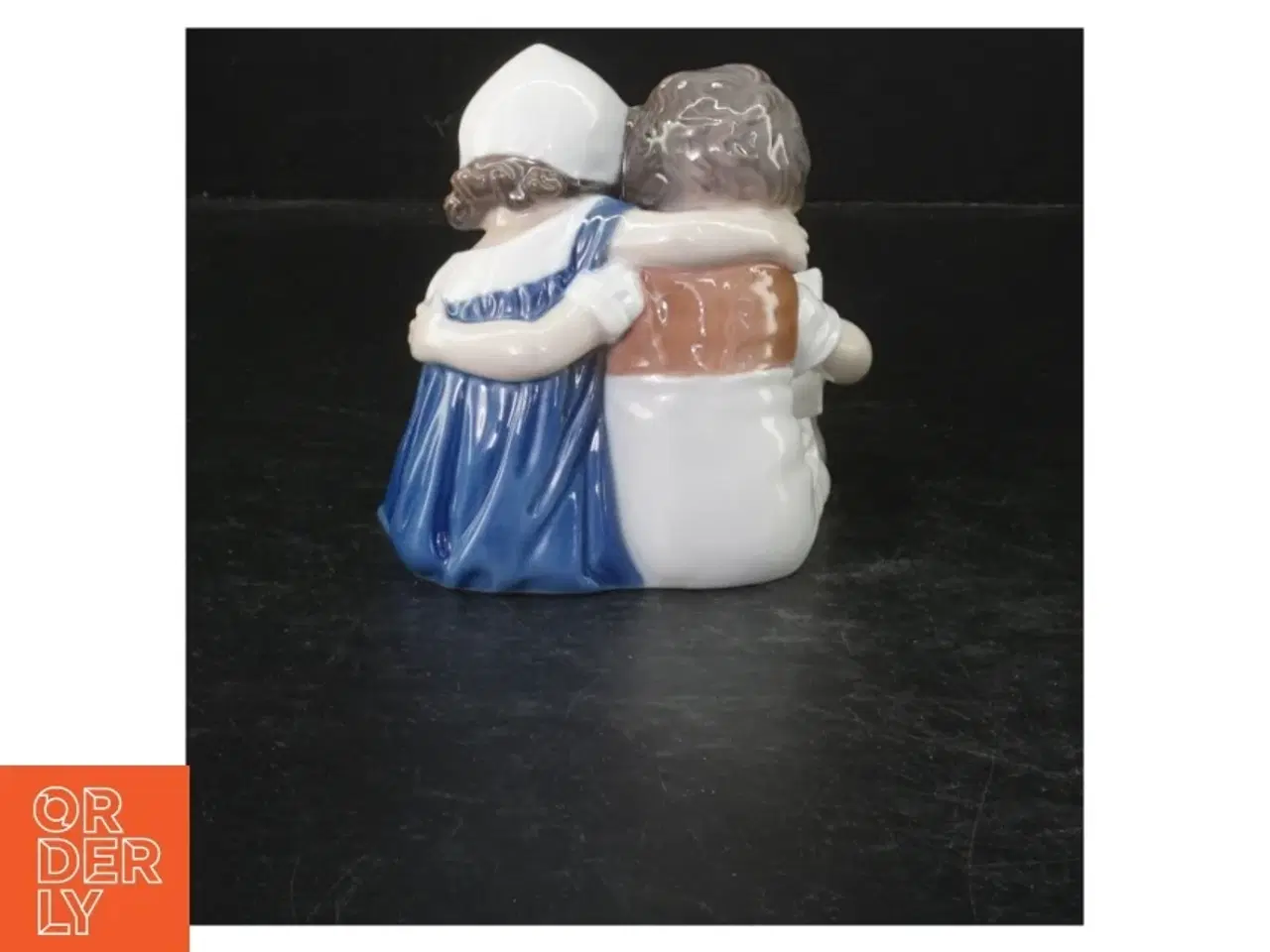 Billede 2 - porcelæns figur af små børn fra B&G (str. 10 cm)