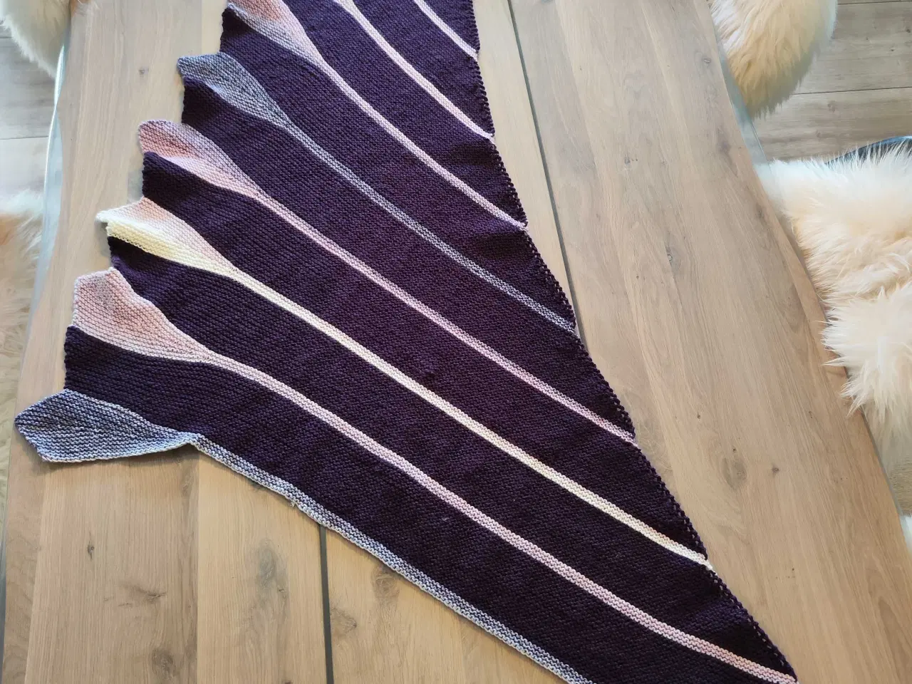 Billede 2 - Sjal, homemade. Dropsdesign.