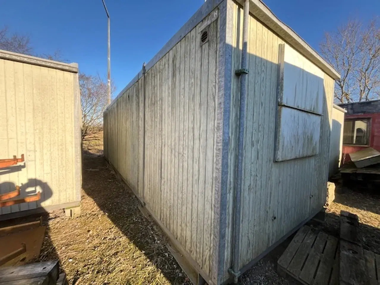 Billede 1 - Skur til 10 mand 3x9.5 meter spise plads toilet 