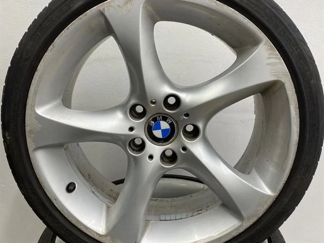 Billede 13 - 19" Org. BMW Alufælge Med Dæk "Starspoke 230" A64445 BMW E90 E91 E92 E93 E90LCI E91LCI E92LCI E93LCI