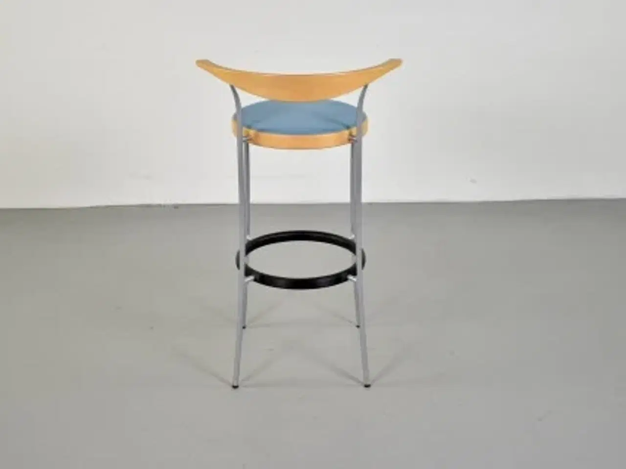 Billede 3 - Magnus olesen partout barstol med blåt sæde