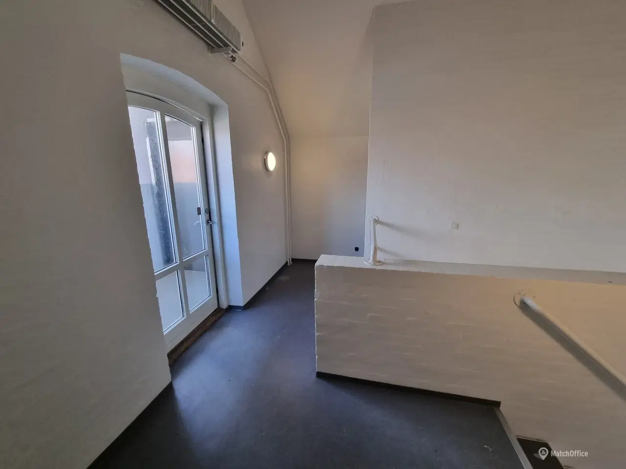 Billede 2 - Flotte og velbeliggende kontor-/klinklokaler - i alt ca. 196 kvm