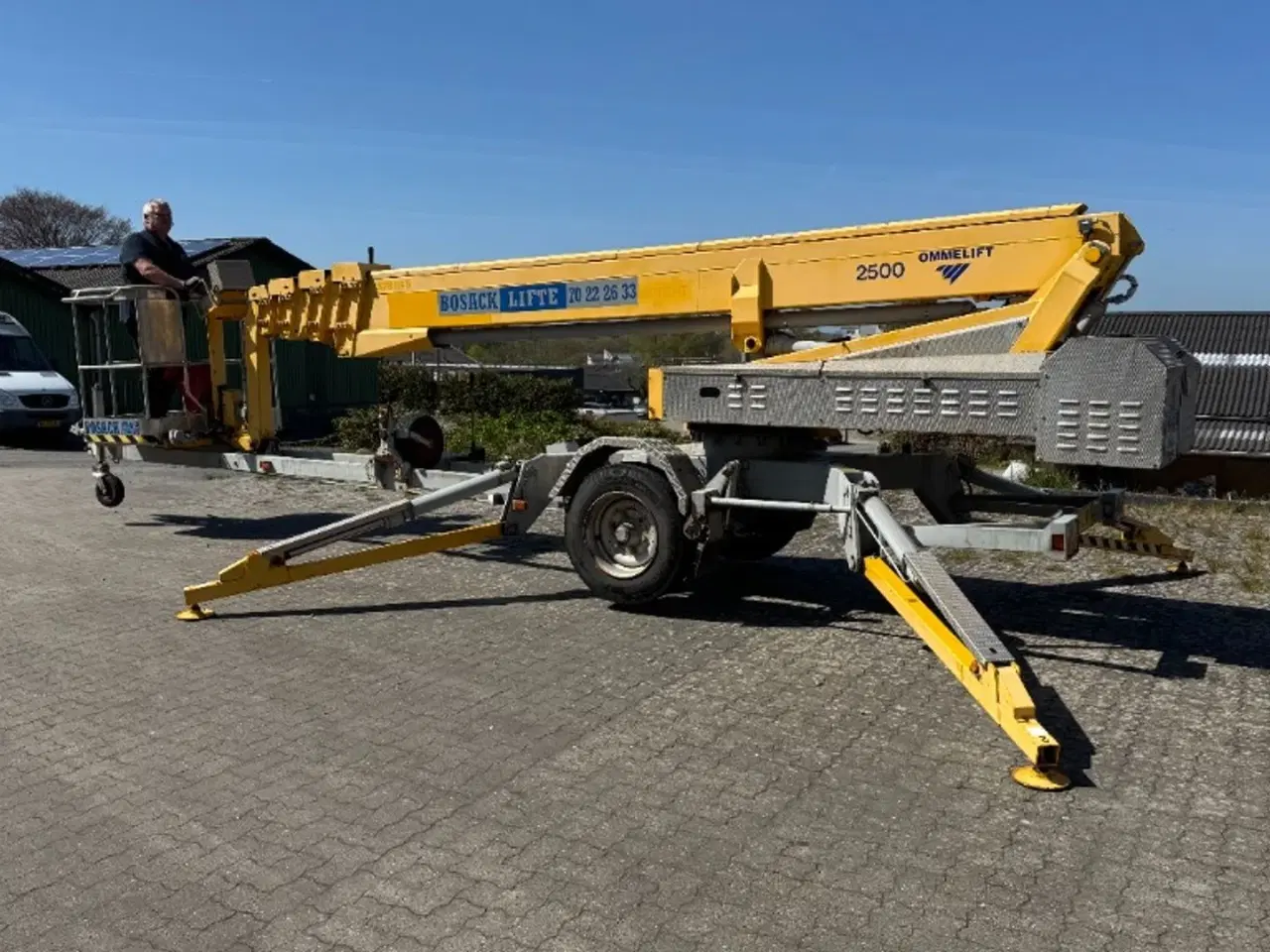 Billede 1 - Omme 25m trailerlift 2500E med Honda benzinmotor
