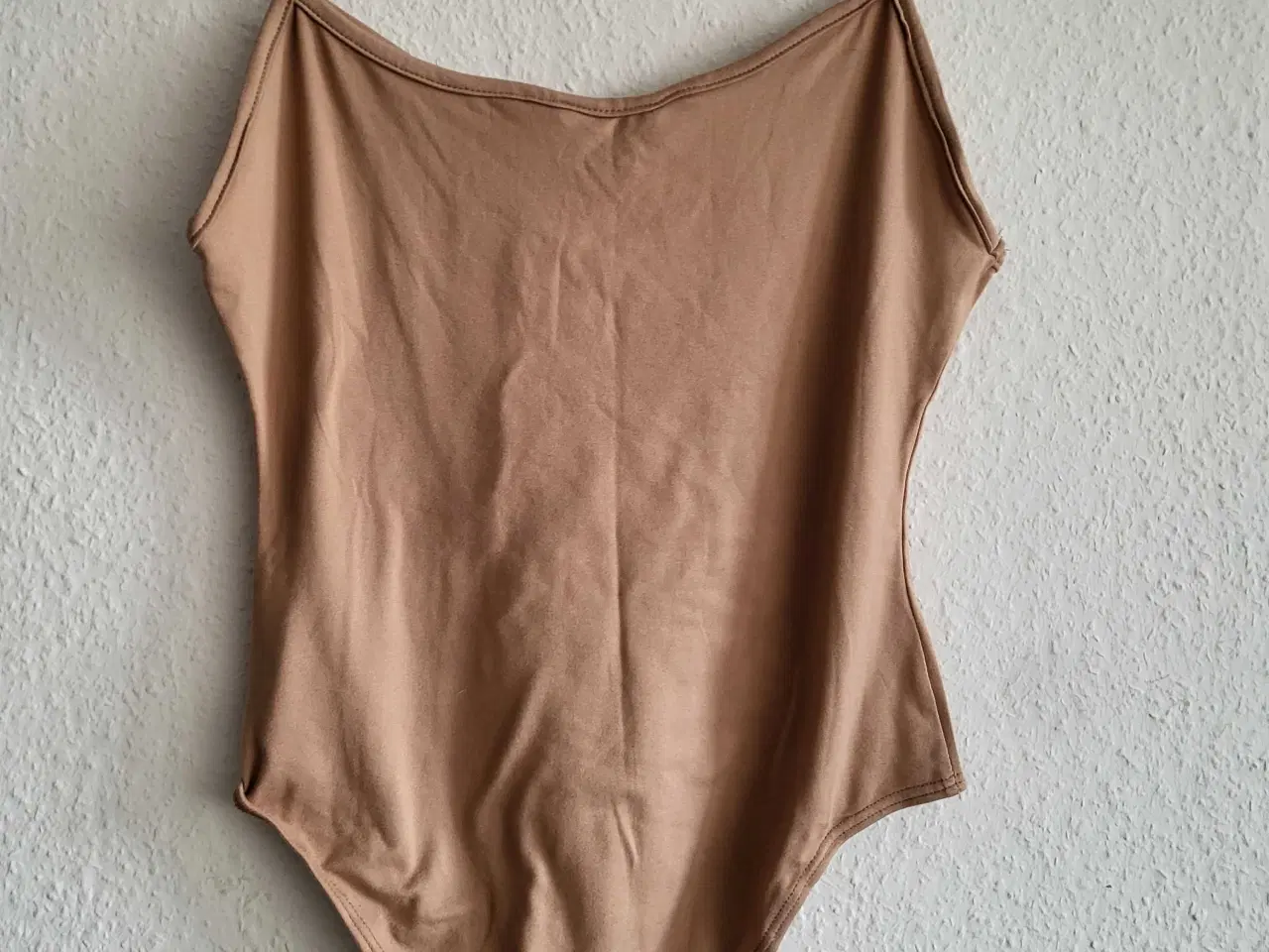 Billede 2 - Beige body