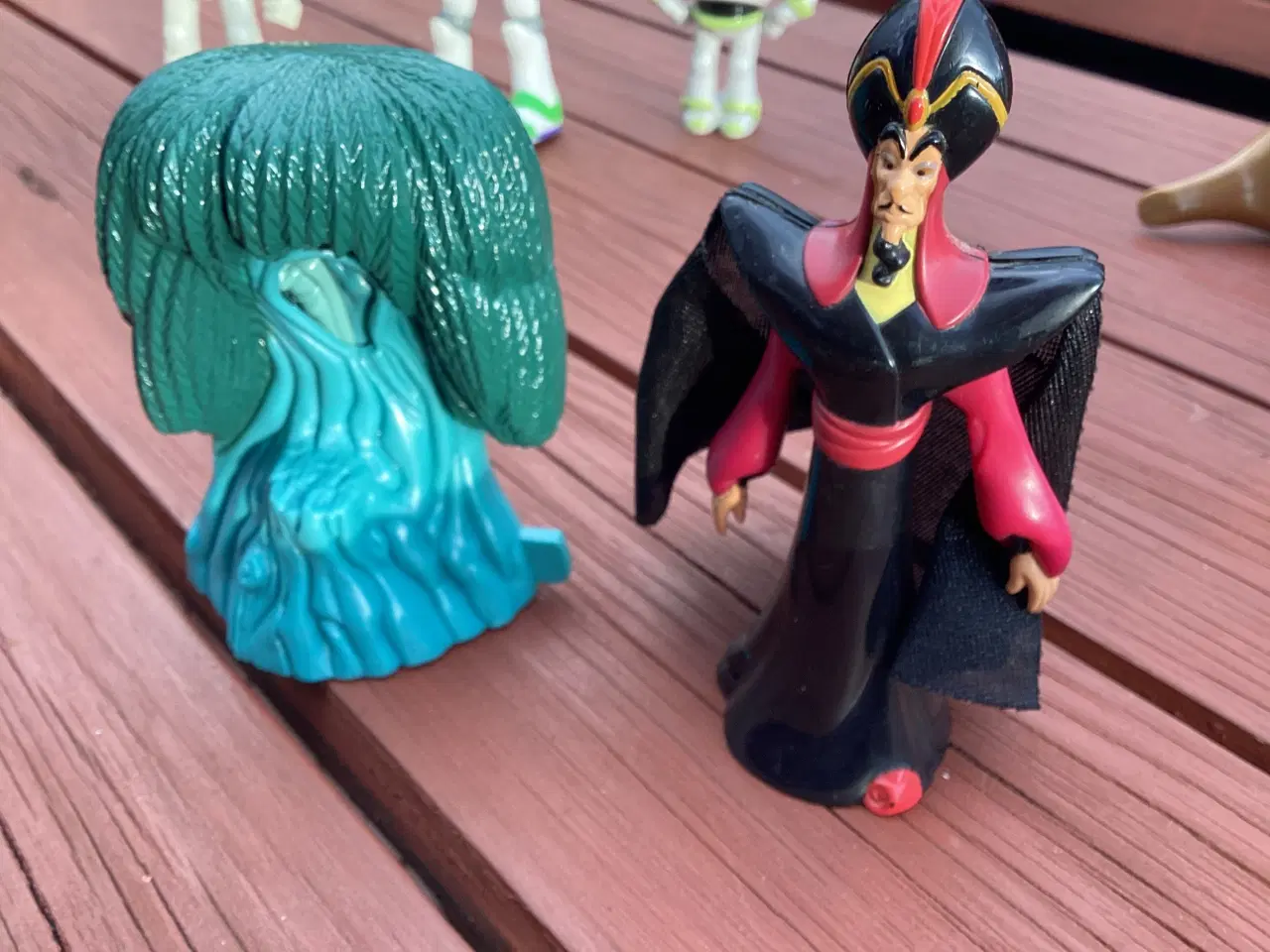 Billede 10 - Disney figurere Mickey, buzz, Aladdin mm