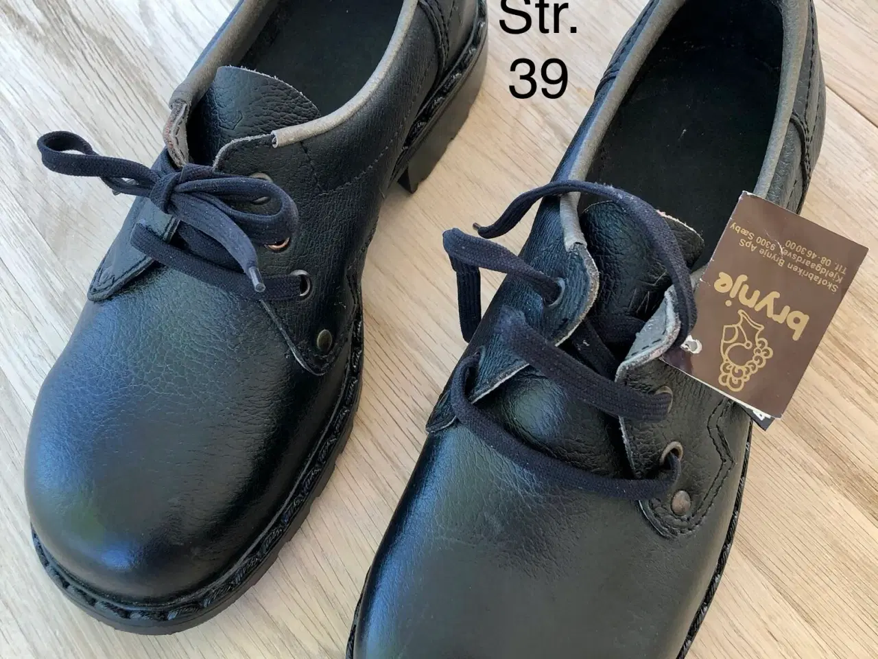 Billede 1 - Sikkerhedssko str. 39