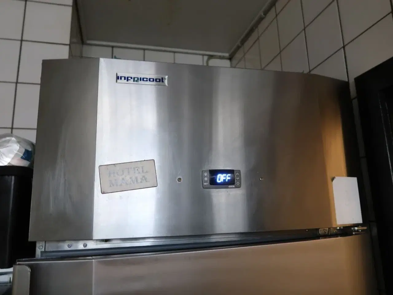 Billede 2 - Køleskab INFRICO ASG700II