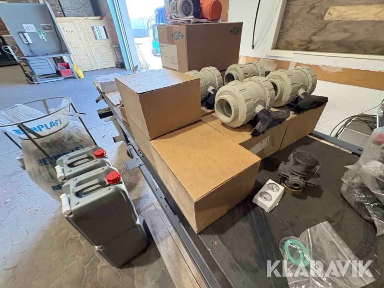 Billede 11 - Ventiler og rørskærere med mere diverse parti Lot