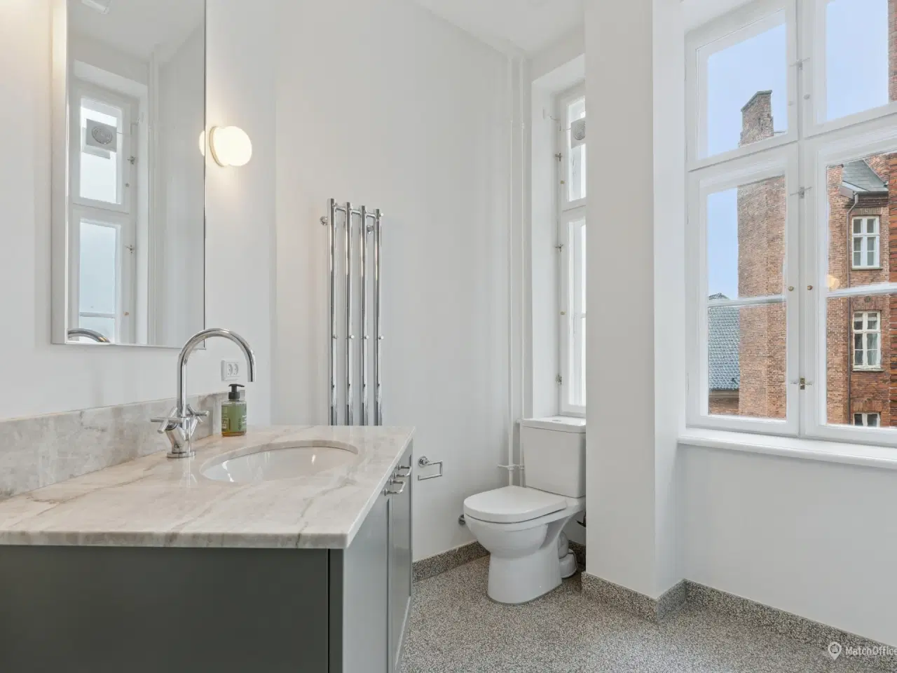 Billede 9 - Kontorlejemål med bolig