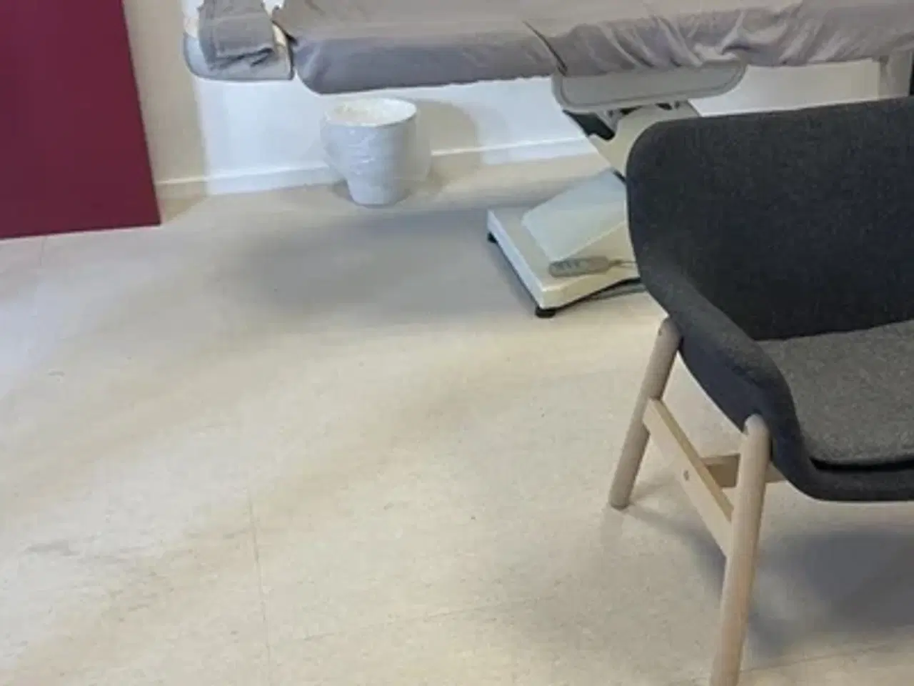 Billede 1 - 10m2 klinik til leje på Torvet, Dianalund