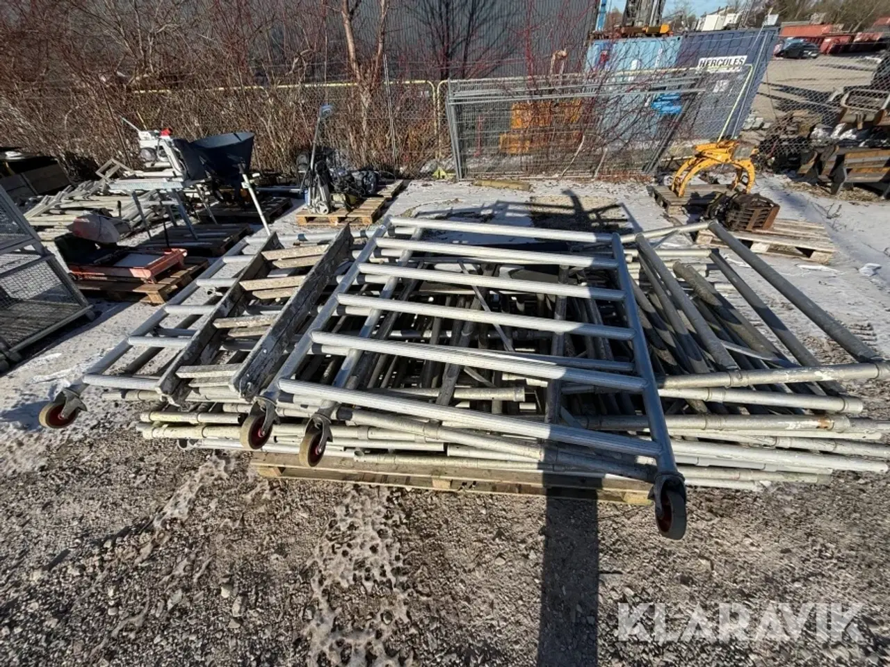 Billede 11 - Stillads stort lot af blandet stillads