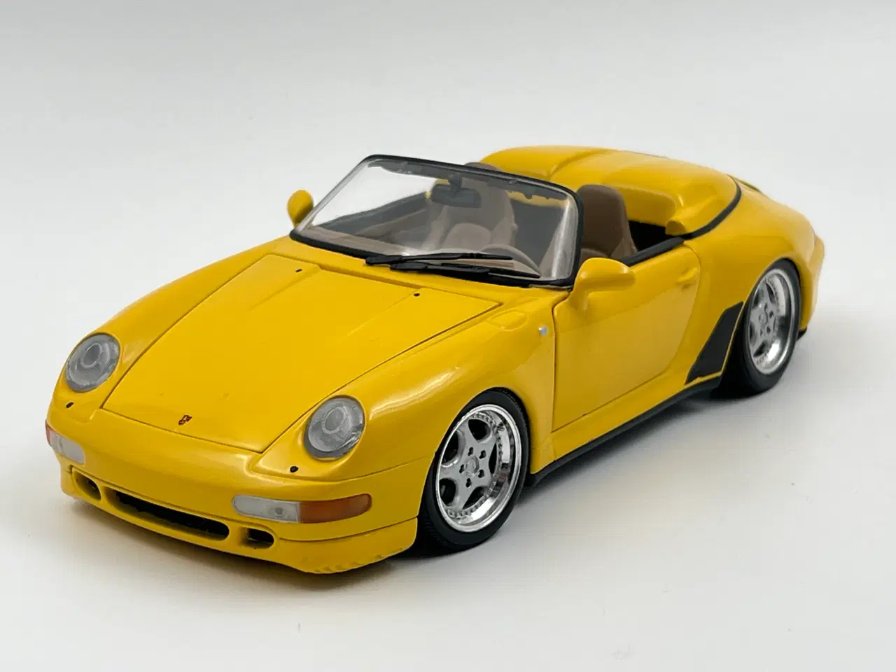 Billede 1 - Porsche 911 Carrera Speedster (993) 1:18  Custom 