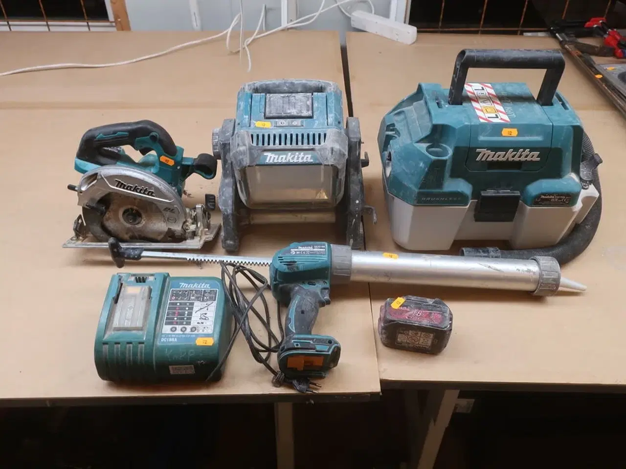 Billede 1 - Rundsav, Støvsuger mv. MAKITA Model: DVC 750 L, DCG 180, DHS 660, DML 811