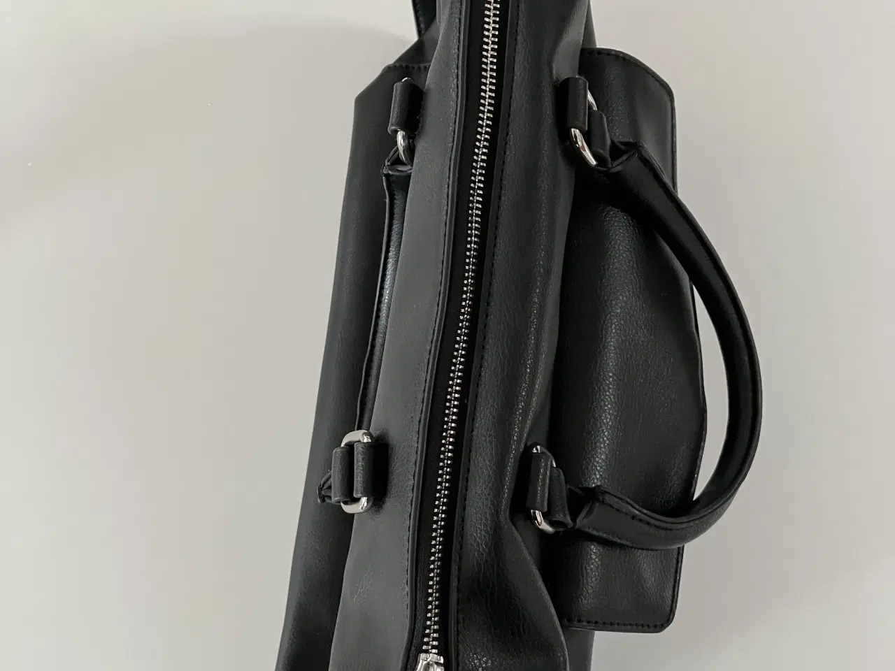 Billede 2 - Pieces sort læder taske stor model