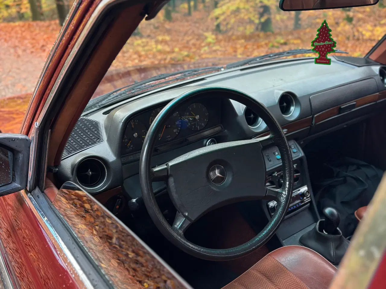 Billede 4 - Mercedes-Benz 240 d w123