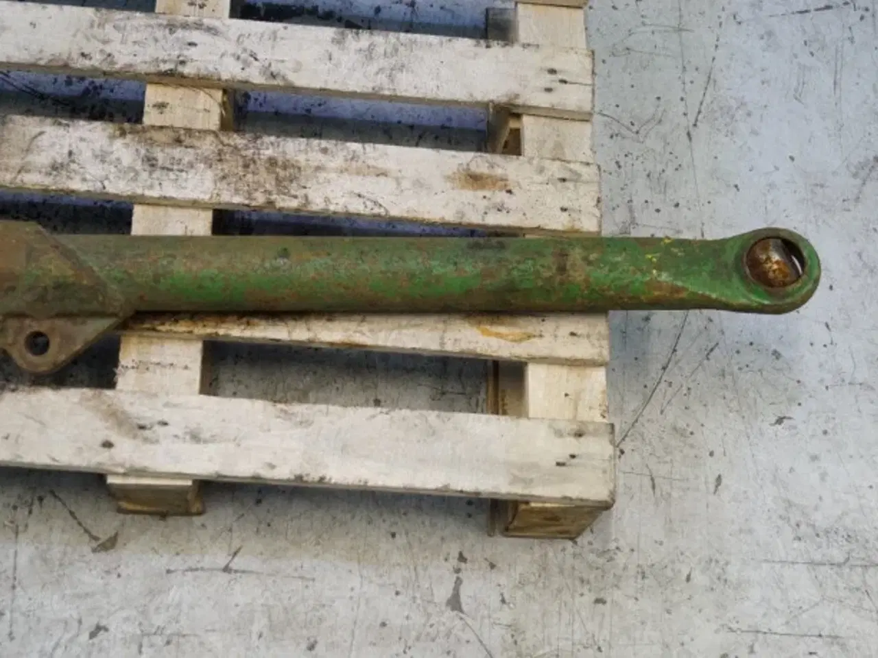 Billede 12 - John Deere 4040 L.H. Liftarm AR80667