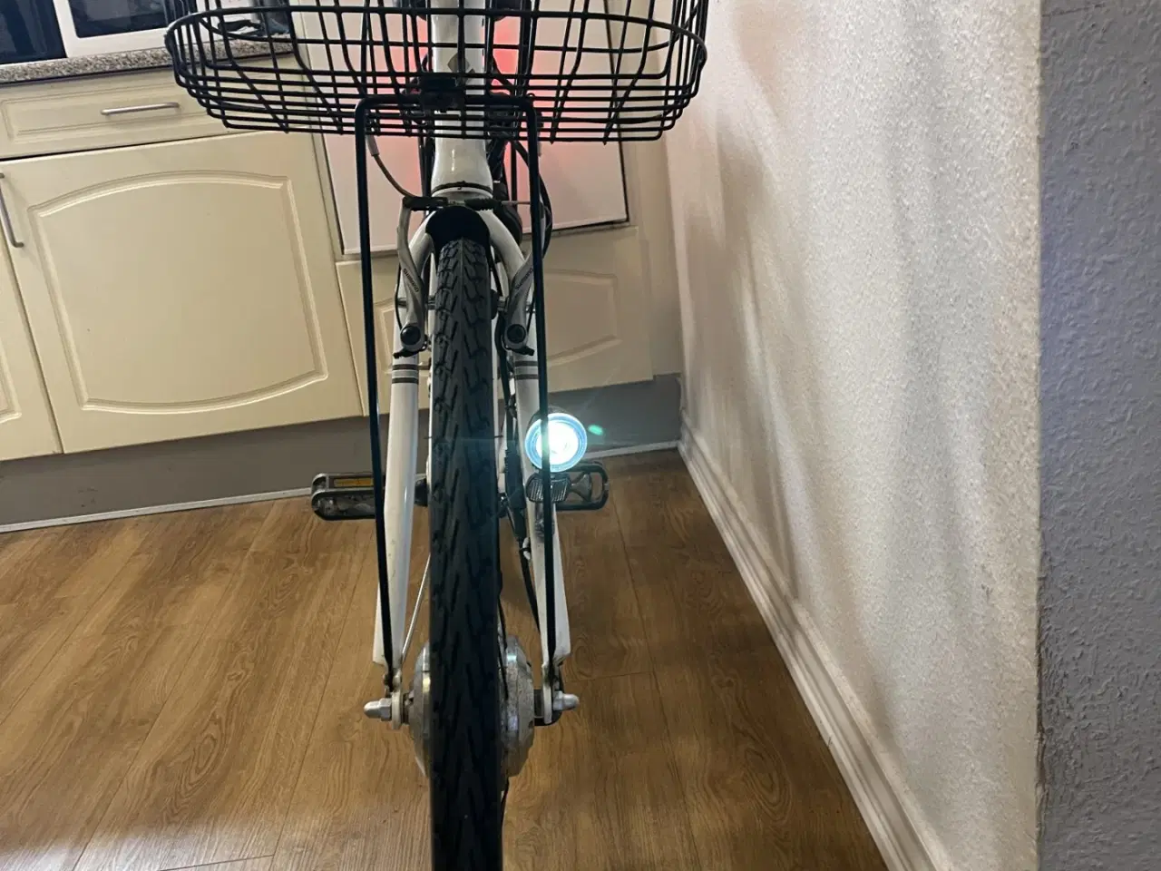 Billede 3 - flot sco dame elcykel 28"  7 gear.