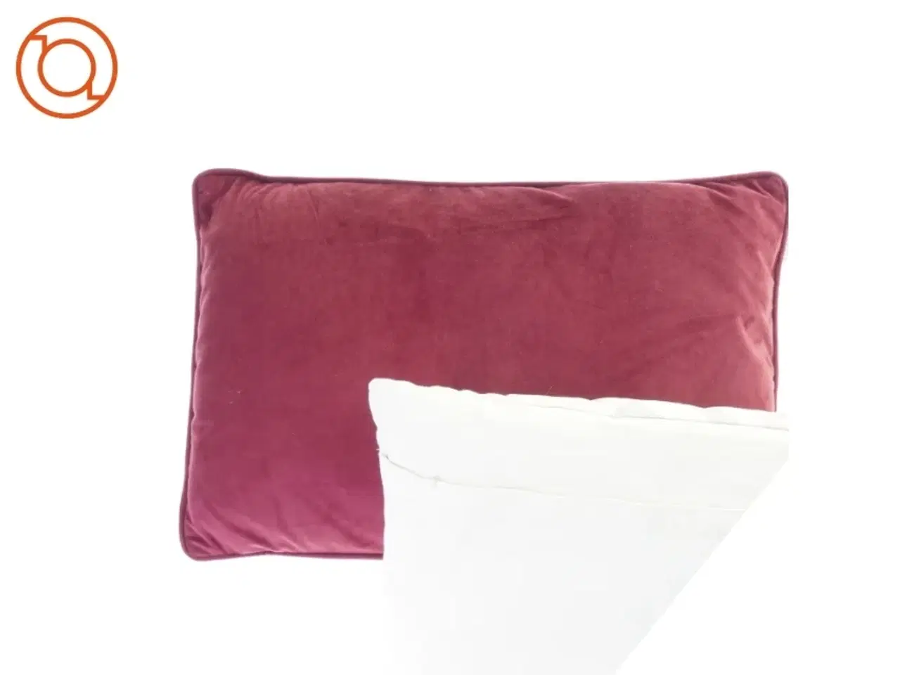 Billede 3 - To puder fra Susanne Schjerning og Esprit (str. 55 x 30 cm og 55 x 35 cm)